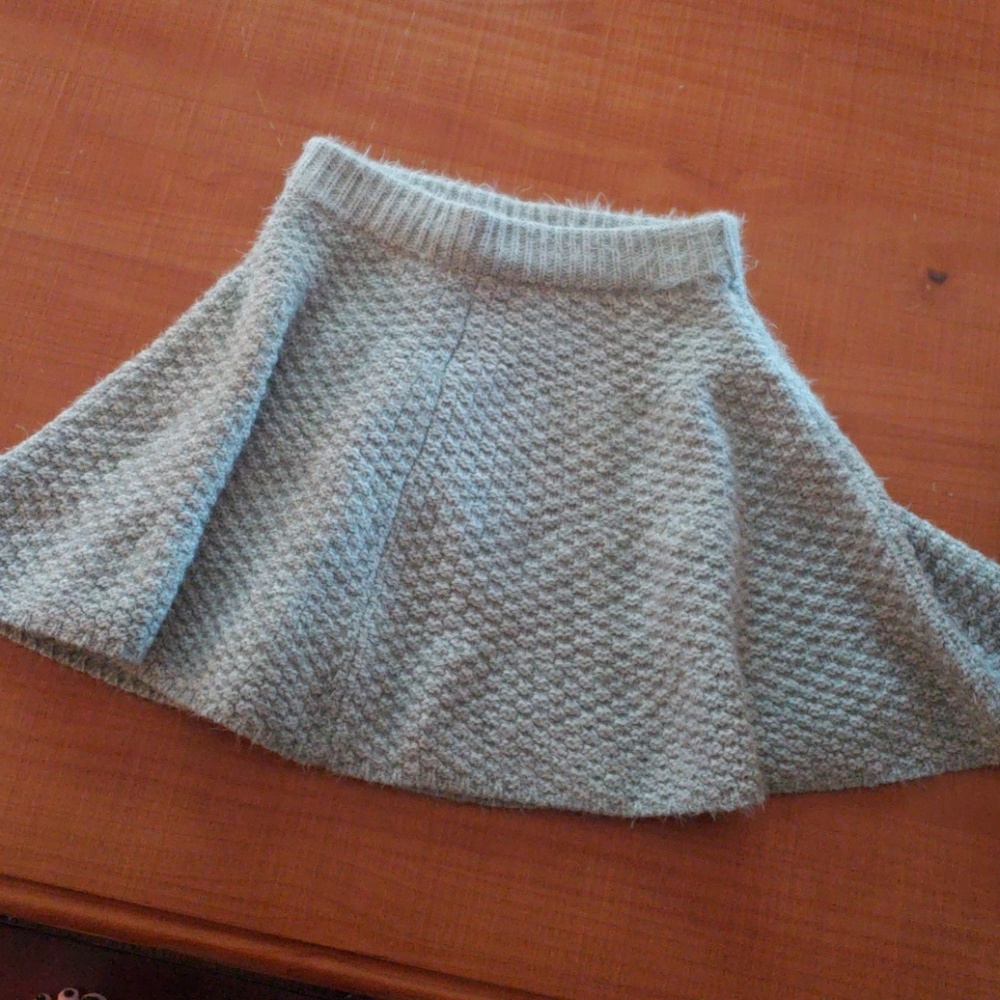 Mini Skirt (flowing)